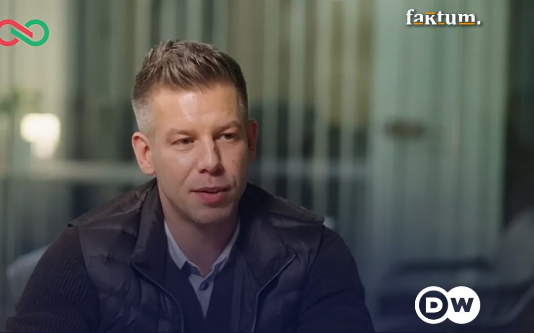 Lemondott vagy elküldték?- Mikor és hogyan távozott Magyar Péter jól fizető bizalmi pozícióból